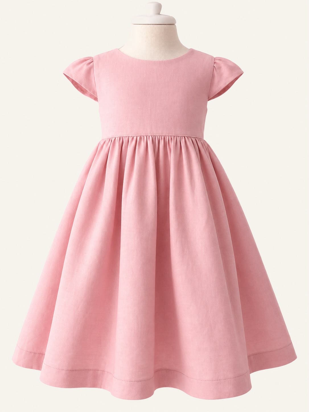 Vestido Rosa com Laços — Frente